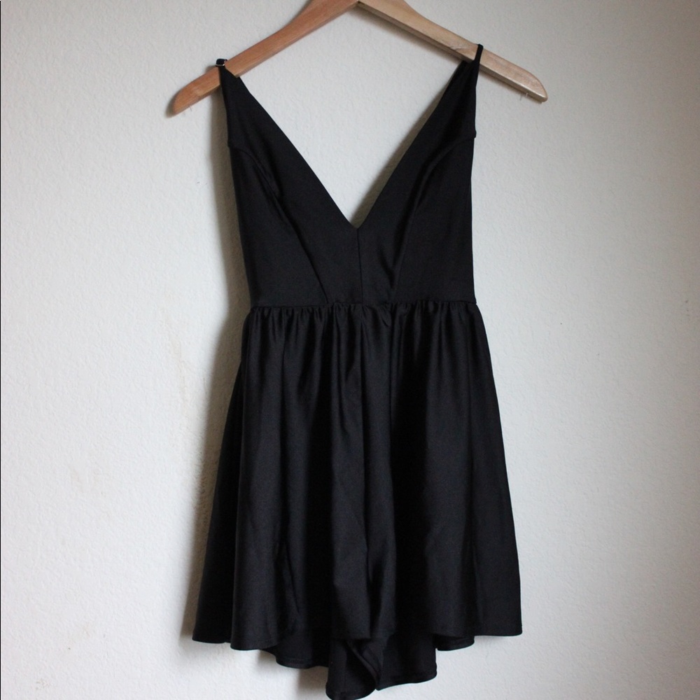 NWOT | Urban Outfitters Gianni Plunging Romper